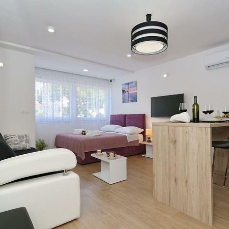 Two New Apartments By The Town Center Zadar Eksteriør bilde