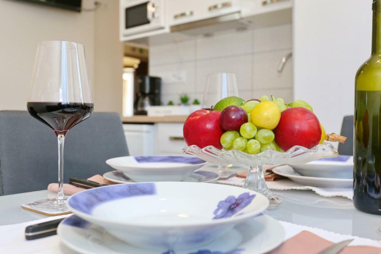 Two New Apartments By The Town Center Zadar Eksteriør bilde